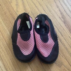 Toddler size 6 Black and Pink Water Shoes